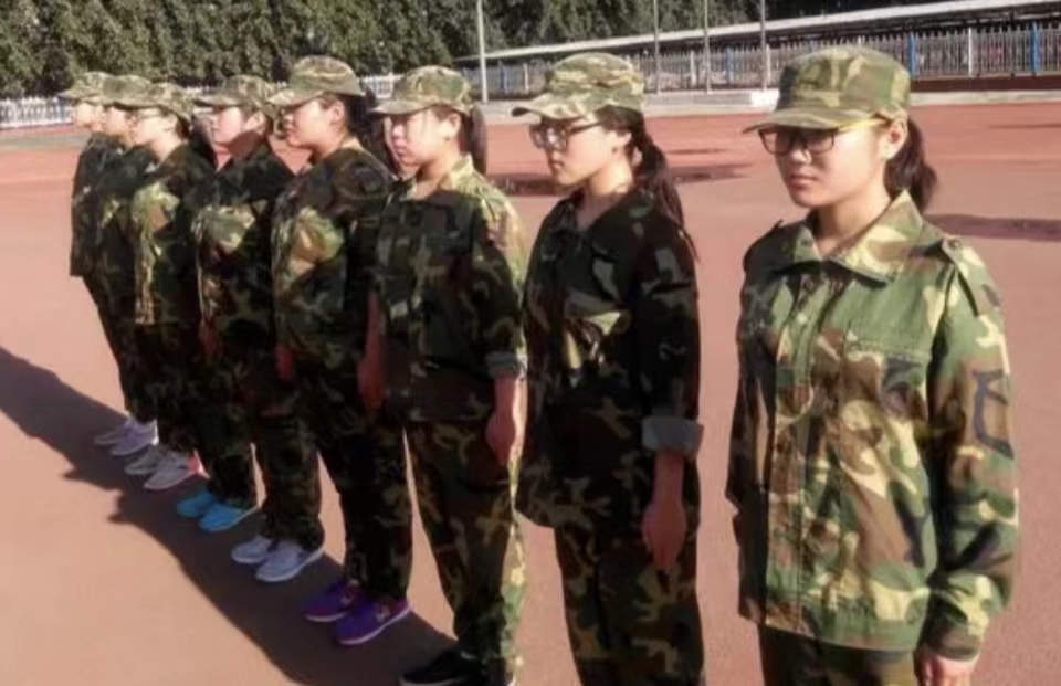 济南德泓教育：破茧新生：山东封闭式叛逆学校的奇迹之旅